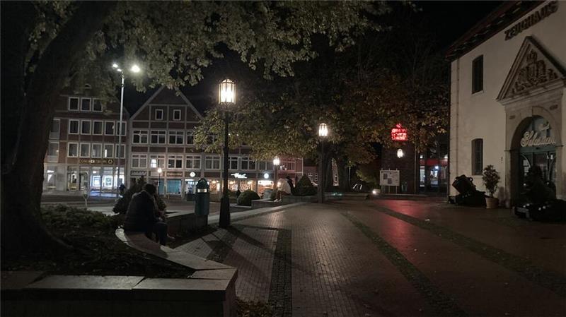 Der Pferdemarkt bei Nacht. Einige Menschen haben hier im Dunkeln ein ungutes Gefühl.