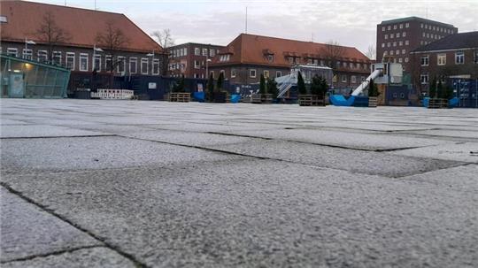 Der Platz am Sande: Hier baut die Scientology-Kirche im April Infozelte auf.