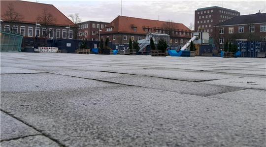 Der Platz am Sande soll frei bleiben von geparkten Autos.