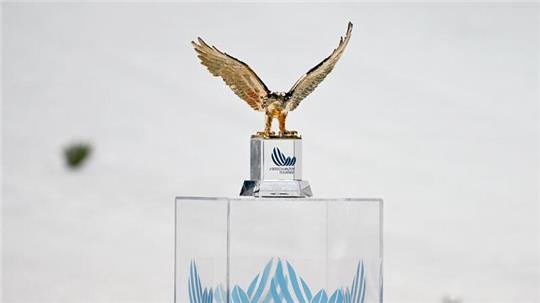 Der Pokal für den Gesamtsieger der Vierschanzentournee.