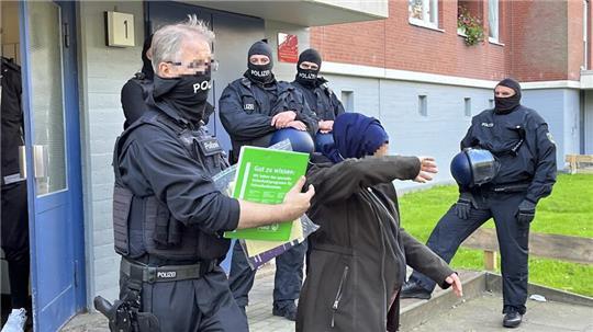 Der Polizei gelang im Altländer Viertel in Stade im September 2023 ein Schlag gegen die Schleuser-Bande.
