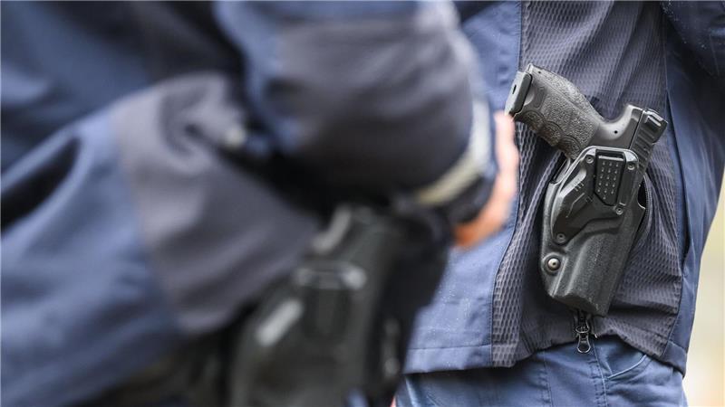 Der Polizist hat einen Warnschuss abgegeben. (Symbolbild) 