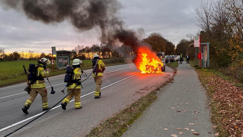 Der Porsche brannte am Heck.