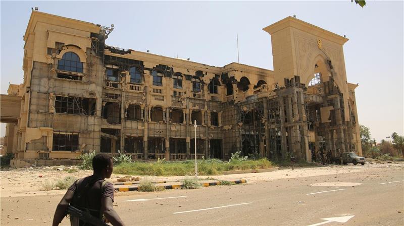 Sudans Regierungstruppen erobern Präsidentenpalast zurück Der Präsidentenpalast in Khartum nach der Rückeroberung durch sudanesische Regierungstruppen.