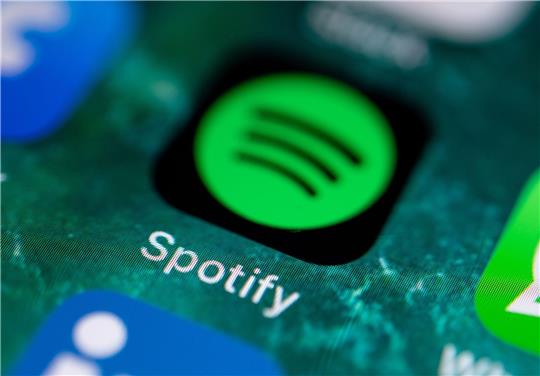 Der Preis eines Spotify-Einzelabos ist von 9,99 auf 10,99 Euro gestiegen.