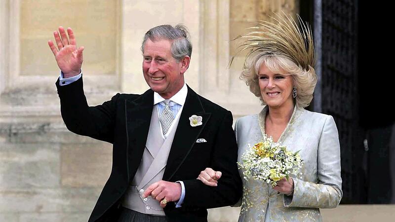 Die Sturmfeste: Queen Camilla führt durch die Krise Der Prinz von Wales und Camilla 2005 bei ihrer Hochzeit.