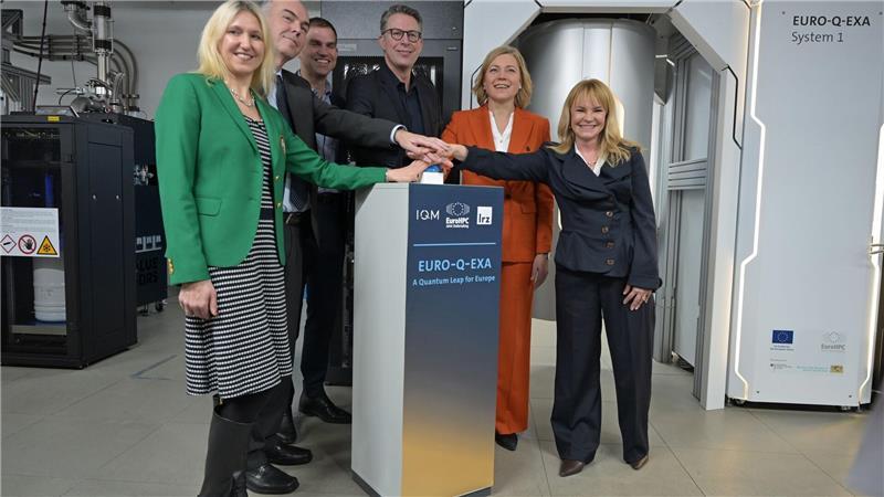 Der Quantencomputer Euro-Q-Exa wird offiziell in Betrieb genommen. 