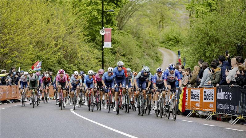 Der Rad-Klassiker in den Niederlanden führt über viele kleine Anstiege.