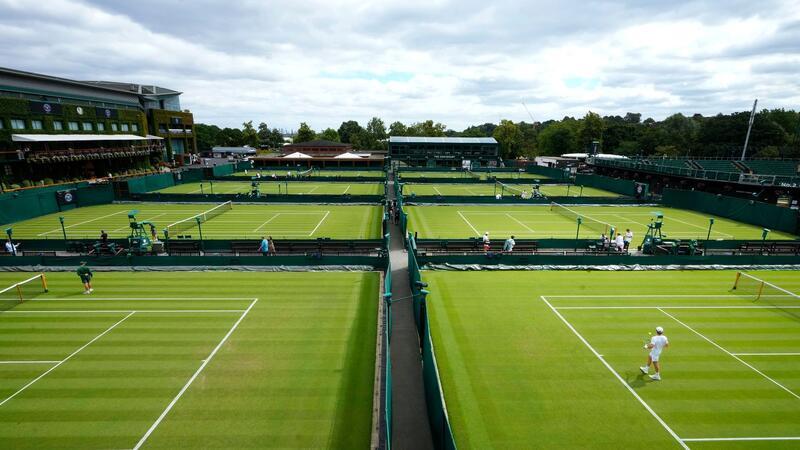 Wimbledon beginnt: Chance für Zverev, Rätsel um Djokovic Der Rasenklassiker in Wimbledon beginnt am 1. Juli.