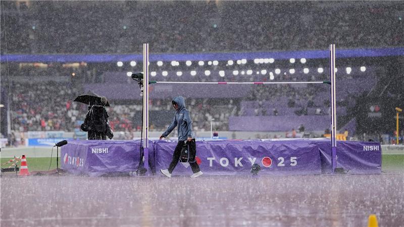 Neugebauer kürt sich zum Weltmeister - Staffel feiert Bronze Der Regen beeinträchtigte den Schlusstag.