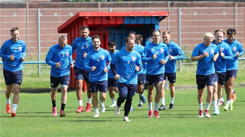 Der Regionalligist aus Drochtersen startete am Donnerstag ins viertägige Trainingslager.