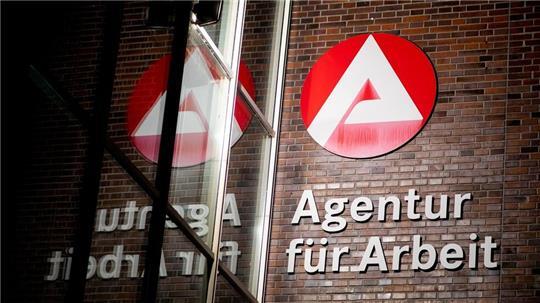 Der Renteneintritt der Babyboomer stellt den Arbeitsmarkt nach Angaben der staatliche Förderbank KfW zunehmend vor Herausforderungen.