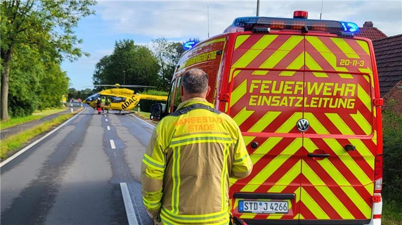 Der Rettungshubschrauber brachte einen Notarzt zur Unfallstelle.