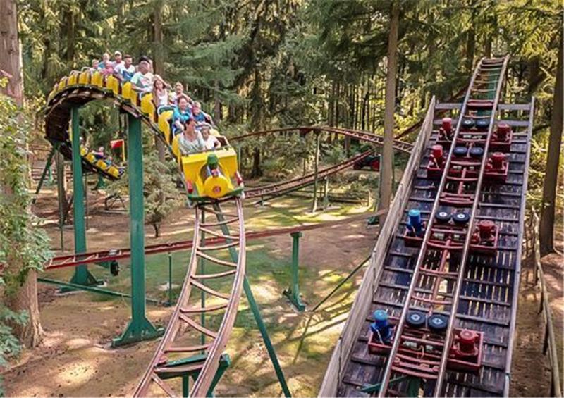 Der „RitterRost Magic Park“ in Verden punktet bei Familien vor allem durch sein vielfältiges Angebot, welches nicht nur aus Achterbahnen besteht. Foto: RitterRost Magic Park