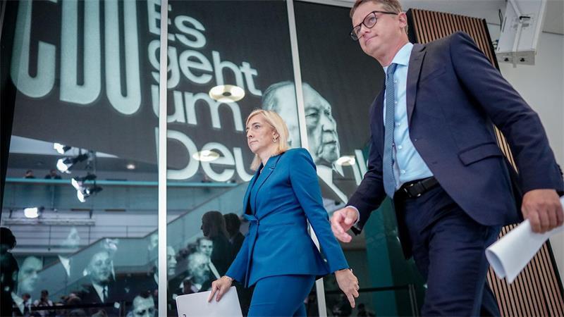 Der Rücktritt von Jens Spahn hat eine Personalrochade ausgelöst. 