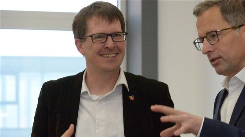 Der SPD-Kreistagsfraktionsvorsitzende Björn Protze (links) ist Spitzenkandidat in Stade. Neben ihm steht Landrat Kai Seefried.