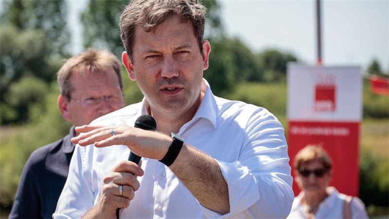 Der SPD-Vorsitzende Lars Klingbeil bei seinem Auftritt in Verden.