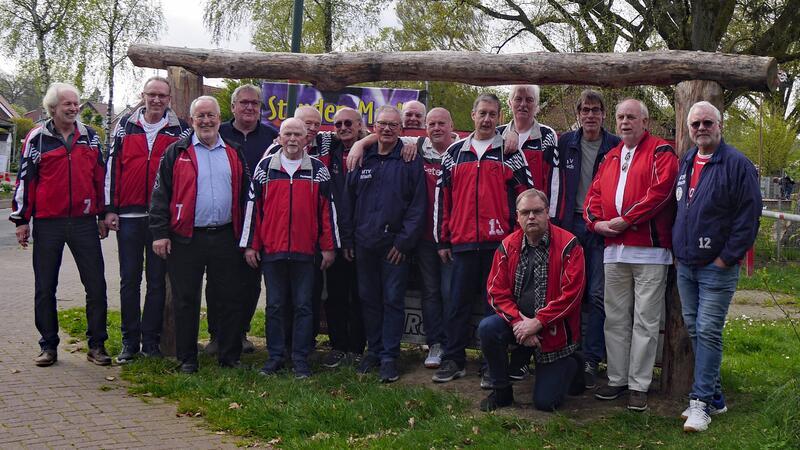 SV Beckdorf gegen MTV Wisch: Einlaufkind mit fast 80 Jahren Der SV Beckdorf und der MTV Wisch trafen Ende der Sechzigerjahre zum ersten Mal aufeinander.