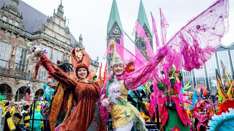 Ein letztes Mal Bremer Samba-Karneval Der Samba-Karneval findet dieses Jahr zum letzten Mal statt.
