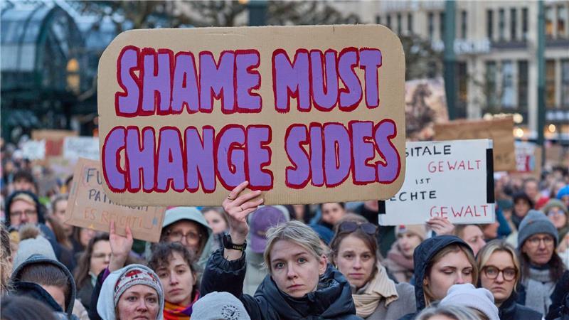 Der Satz „Die Scham muss die Seiten wechseln“ stammt von der Französin Gisèle Pelicot. (Archivbild)