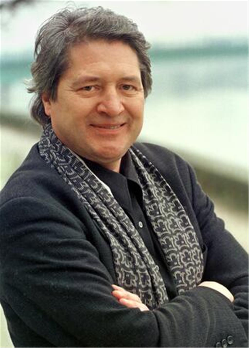 Der Schauspieler Christian Quadflieg ist tot. Er starb in Hamburg nach langer sc...