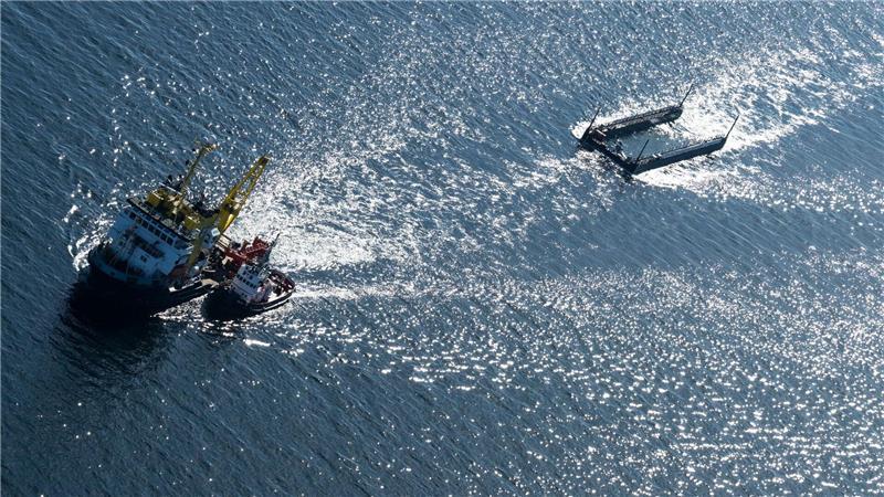 Der Schlepperverband mit dem Wal befindet sich mittlerweile vor Dänemark