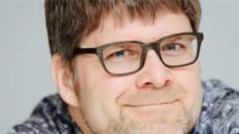 Was Menschen heute von Martin Luther lernen können Der Schriftsteller, Künstler und Theologe Fabian Vogt führt auf heitere Weise durch die Geschichte der Reformation.
