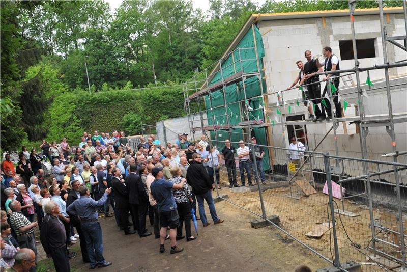 Der Schützenverein Altkloster feierte am Freitagnachmittag das Richtfest auf seiner neuen Anlage. Foto Wisser