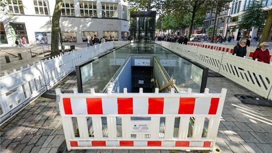 Der Senat will Firmen für die Schäden an der öffentlichen Toilette in die Pflicht nehmen. (Archivbild)