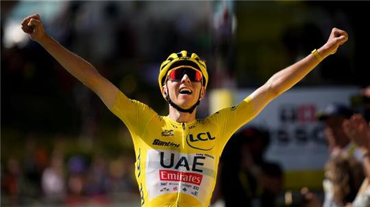 Der Slowene Tadej Pogacar dominiert die diesjährige Tour de France.