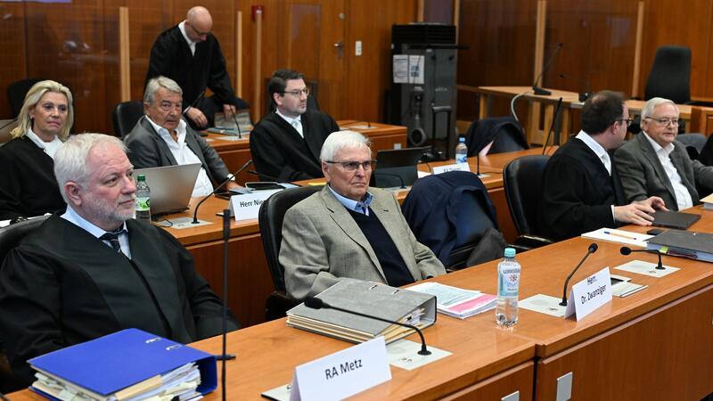 Hoeneß bekräftigt vor Gericht: Kein Stimmenkauf für WM 2006 Der Sommermärchen-Prozess wurde am Landgericht in Frankfurt am Main fortgesetzt.