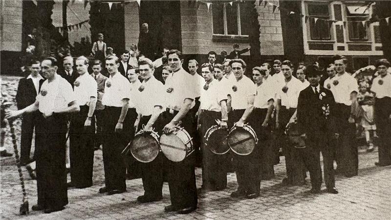 Der Spielmannszug auf dem Alten Marktplatz 1952.