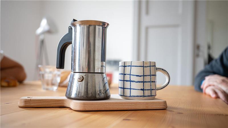 Kaffeetrinker nach der ersten Tasse morgens besser gelaunt Der Start in den Tag mit Kaffee ist für die meisten Menschen ein jahrzehntelanges Ritual. (Symbolbild)