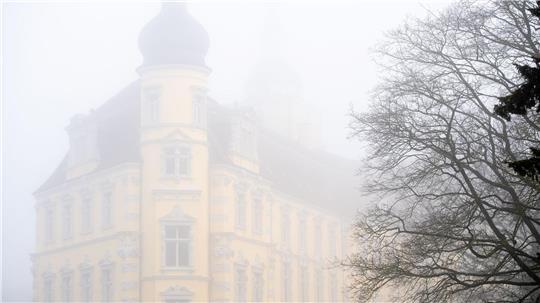Der Start ins Wochenende wird in Niedersachsen und Bremen noch trüb und wolkenverhangen. (Archivbild)
