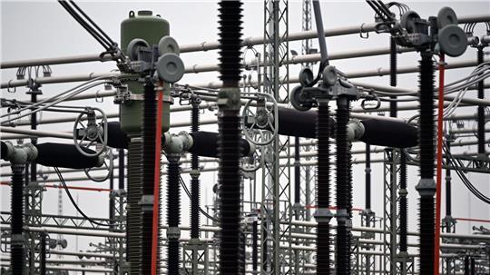 Der Stromverbrauch im 50Hertz-Übertragungsgebiet ist im vergangenen Jahr erneut leicht gesunken. (Archivbild)