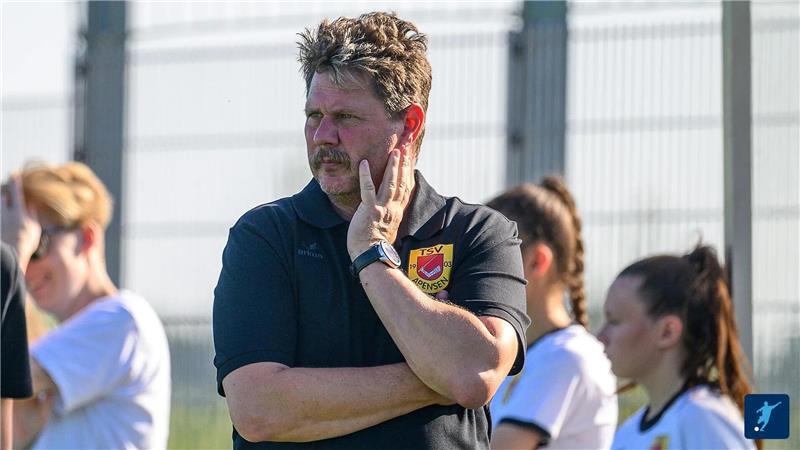 Der TSV Apensen um Trainer Olaf Madsen hatten einen Plan, der fast aufging.