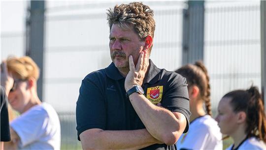 Der TSV Apensen von Trainer Olaf Madsen musste sich im Derby geschlagen geben.