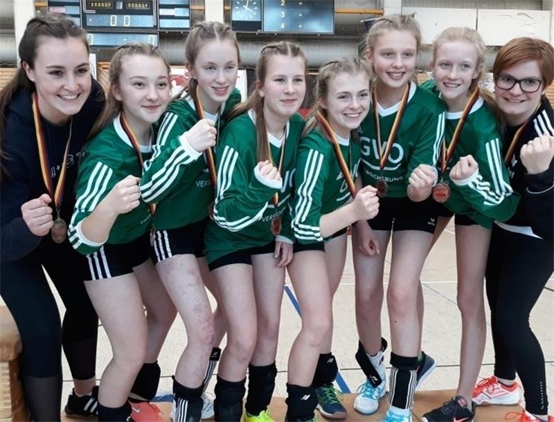 Der TSV Essel feiert Platz drei.