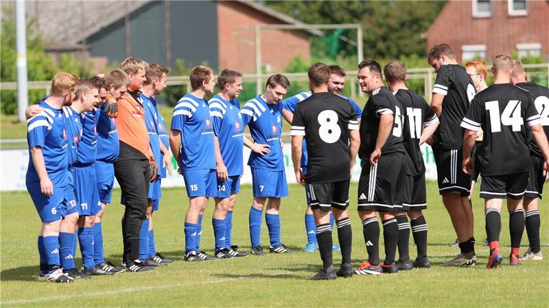 Großenwördens Stefan Meyer: Der Mann mit dem goldenen Puschen Der TSV Großenwörden II spielt in der 4. Kreisklasse - tiefer geht es nicht.
