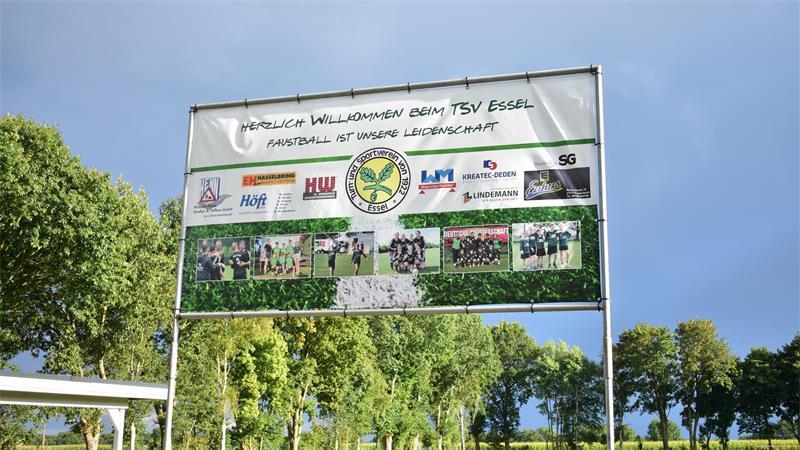 Faustballdorf im Ausnahmezustand: Ganz Essel packt für das Highlight an Der TSV kennt sich mit dem Gastgeber-Sein aus, mehrmals fand eine DM hier statt. „Wir richten des Öfteren - im Zwei-, Dreijahrestakt - Deutsche Meisterschaften im Hallenbereich aus“, erzählt Marco Bartsch.