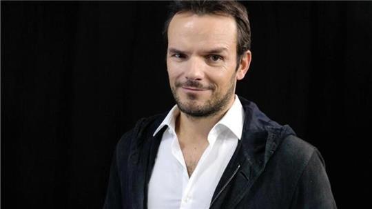 Der TV-Koch Steffen Henssler will sich nun einen neuen Standort für sein Hamburger Sushi-Restaurant suchen.