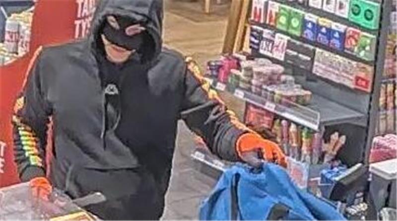 Der Tankstellenräuber wurde beim Überfall in Buxtehude gefilmt.