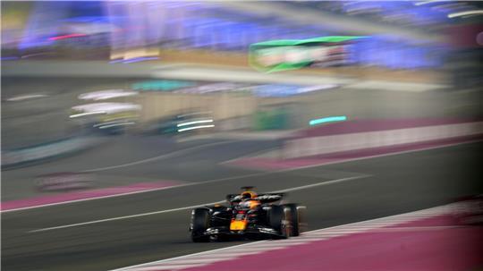 Der Titelverteidiger macht den WM-Kampf bis zum Ende spannend. 