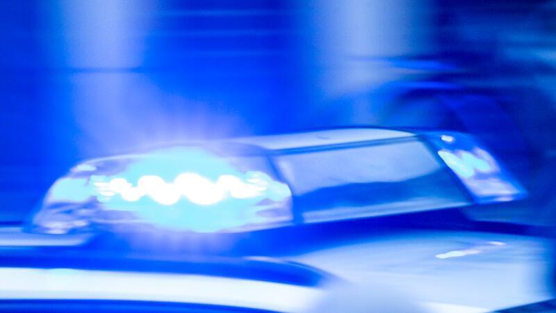 19-jähriger Biker stirbt nach Zusammenstoß mit Traktor Der Traktorfahrer erlitt einen Schock. (Symbolbild)