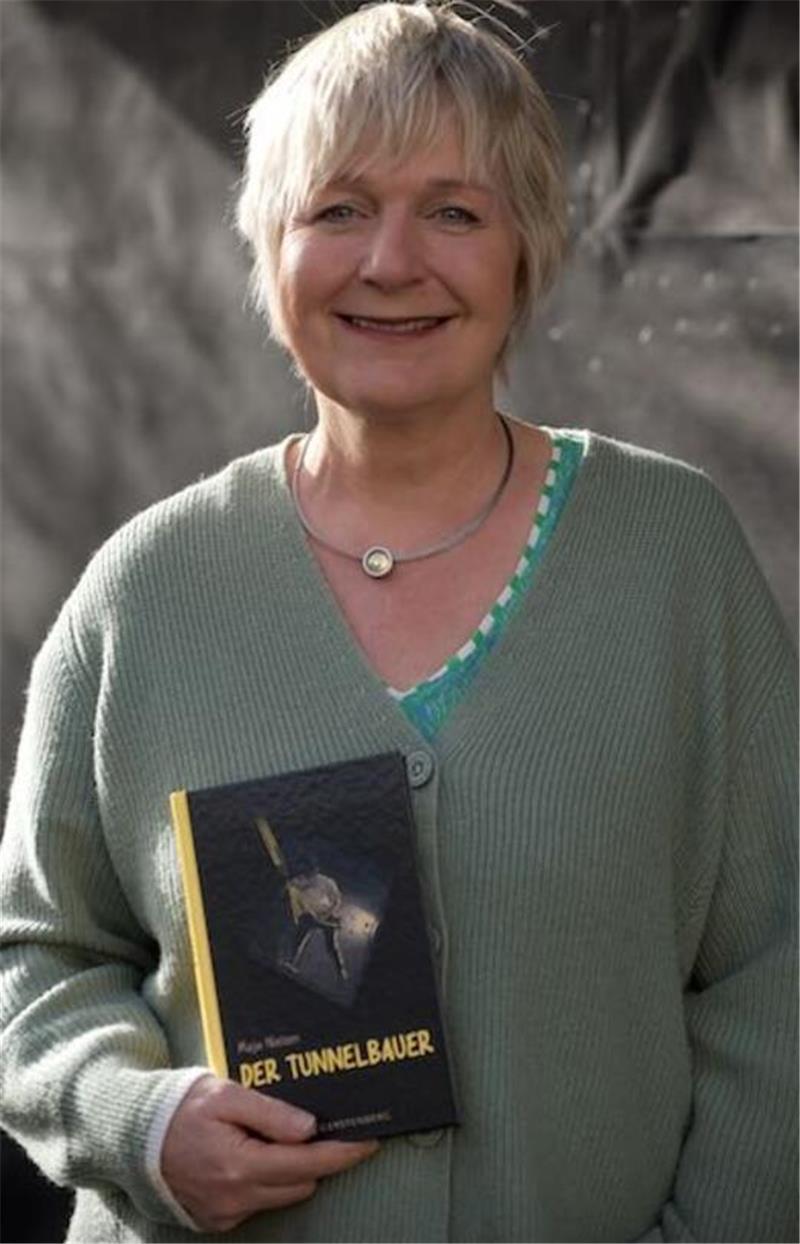 „Der Tunnelbauer" von Maja Nielsen hat den renommierten Jugendliteraturpreis Buxtehuder Bulle gewonnen.