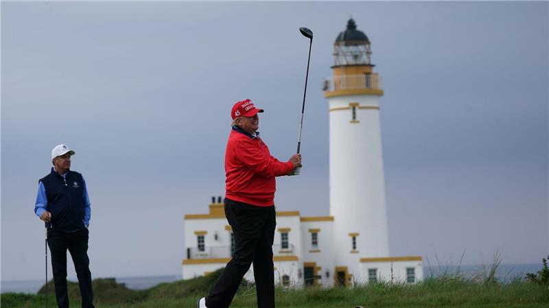 Der US-Präsident golft gerne und oft. (Archivbild)