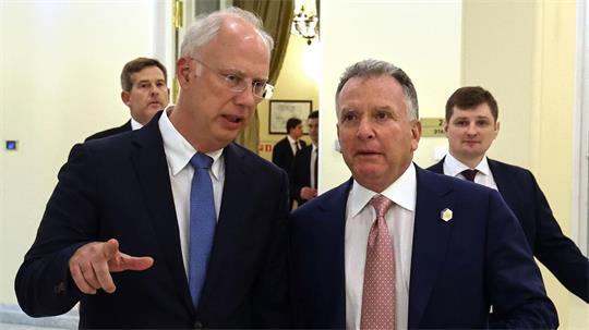 Der US-Unterhändler Steve Witkoff will bei einem neuen Besuch in St. Petersburg Kremlchef Wladimir Putin neue Vorschläge für eine Friedenslösung im russischen Angriffskrieg gegen die Ukraine unterbreiten. (Archivbild)