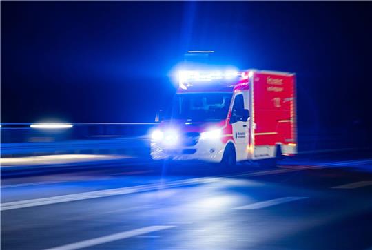 Der Unfall auf der Bundesstraße 207 ereignete sich am Dienstagabend.