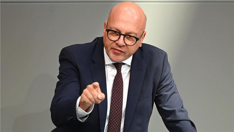 Der Unionspolitiker Alexander Throm spricht sich für Verschärfungen im Einbürgerungsrecht aus. (Archivbild)