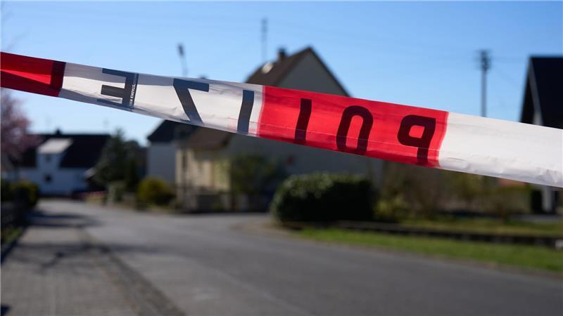 Drei Tote im Westerwald - Was wir wissen und was nicht Der Verdacht richtet sich gegen einen 61 Jahre alten Mann aus einem Nachbarort.